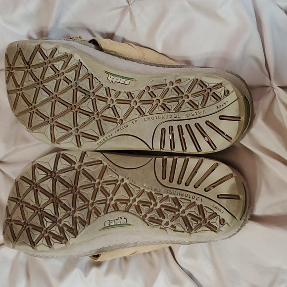 Sandles - Picture 4 of 6